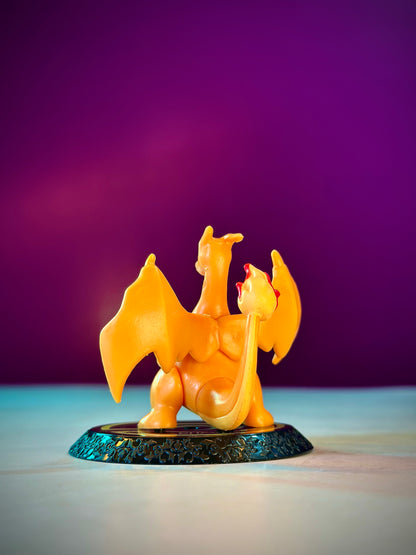 Pokémon Charizard Miniature