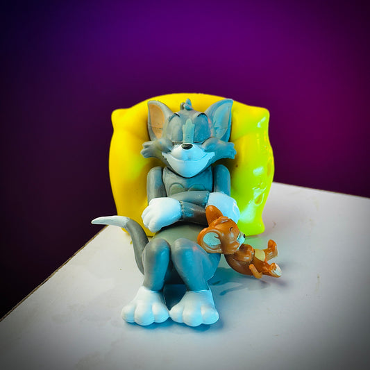 tom and jerry relaxing mini figure collectible