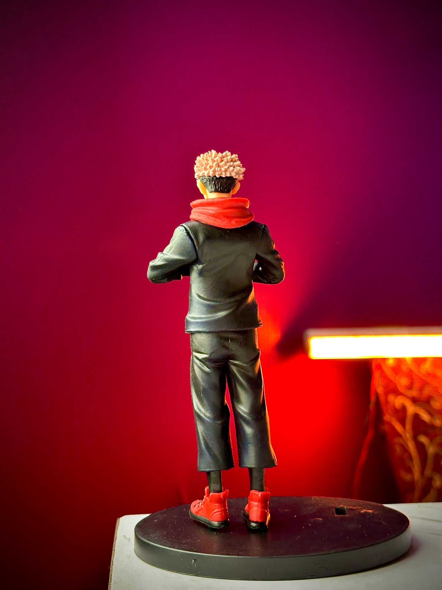 16cm Yuji Itadori Standing Action Figure with Base – Jujutsu Kaisen Anime Collectible PVC