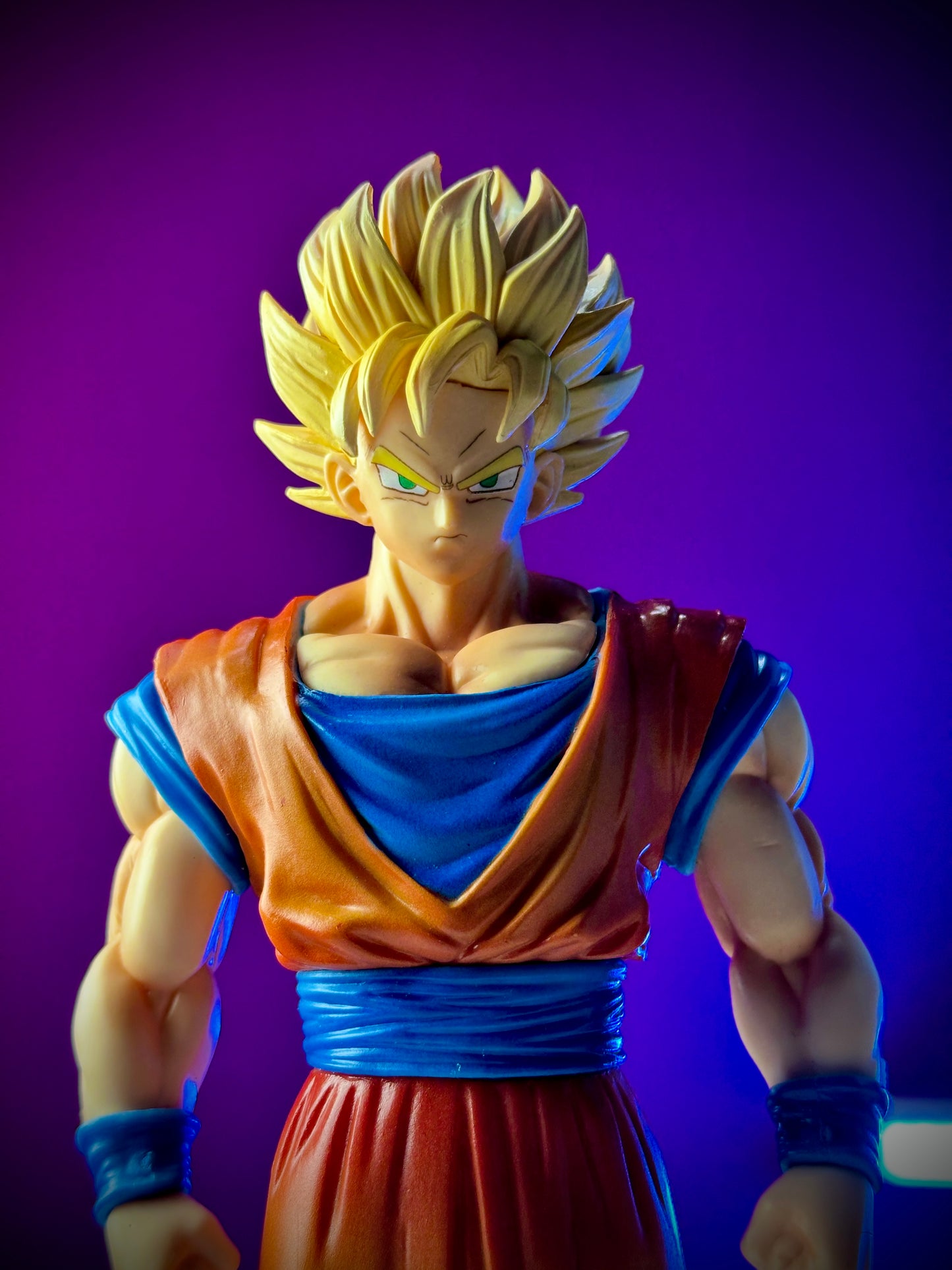 Super Saiyan Goku display figure for anime collectors