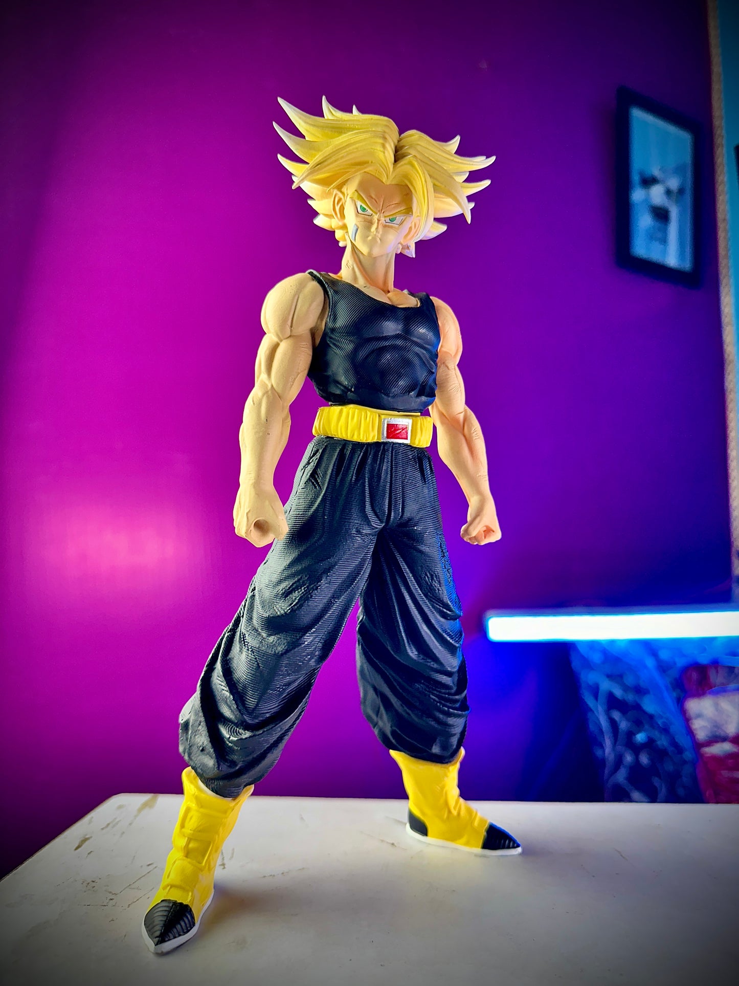 29cm Future Trunks anime statue with dual head options

