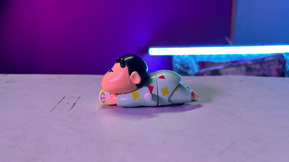 Crayon Shinchan crawling display figure with detailed finish