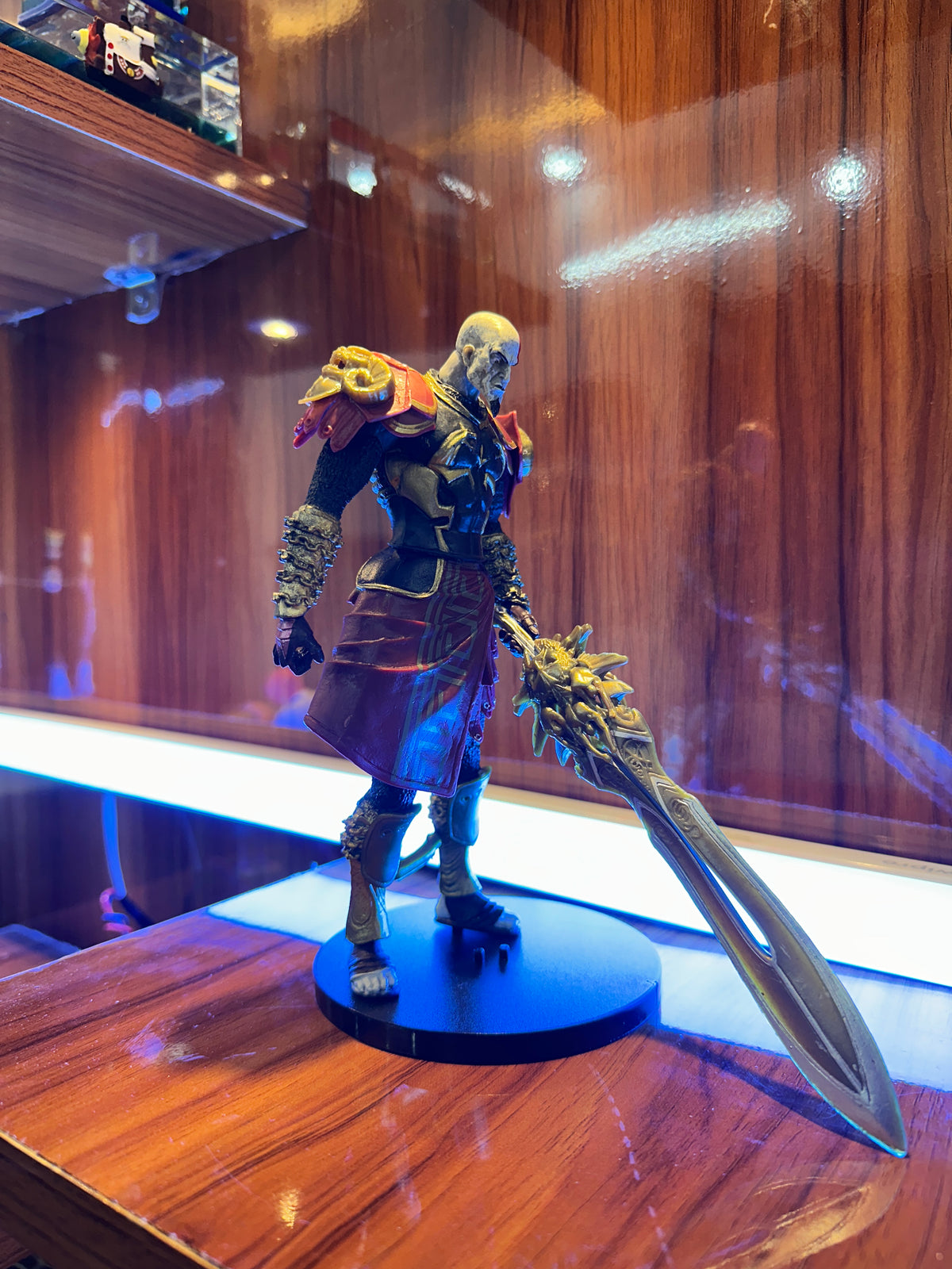 God of War Kratos 19CM gaming figure with detailed outfit, armor and weapon