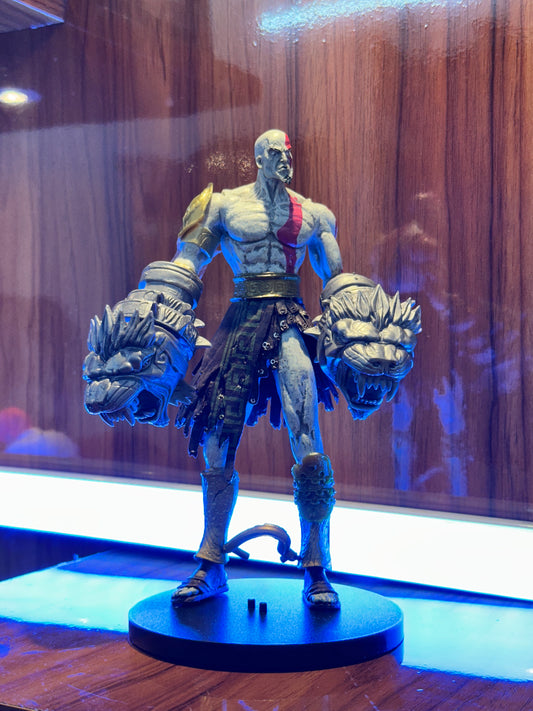 19CM God of War Kratos figure wearing Hercules Nemean Cestus gauntlets from God of War III.

