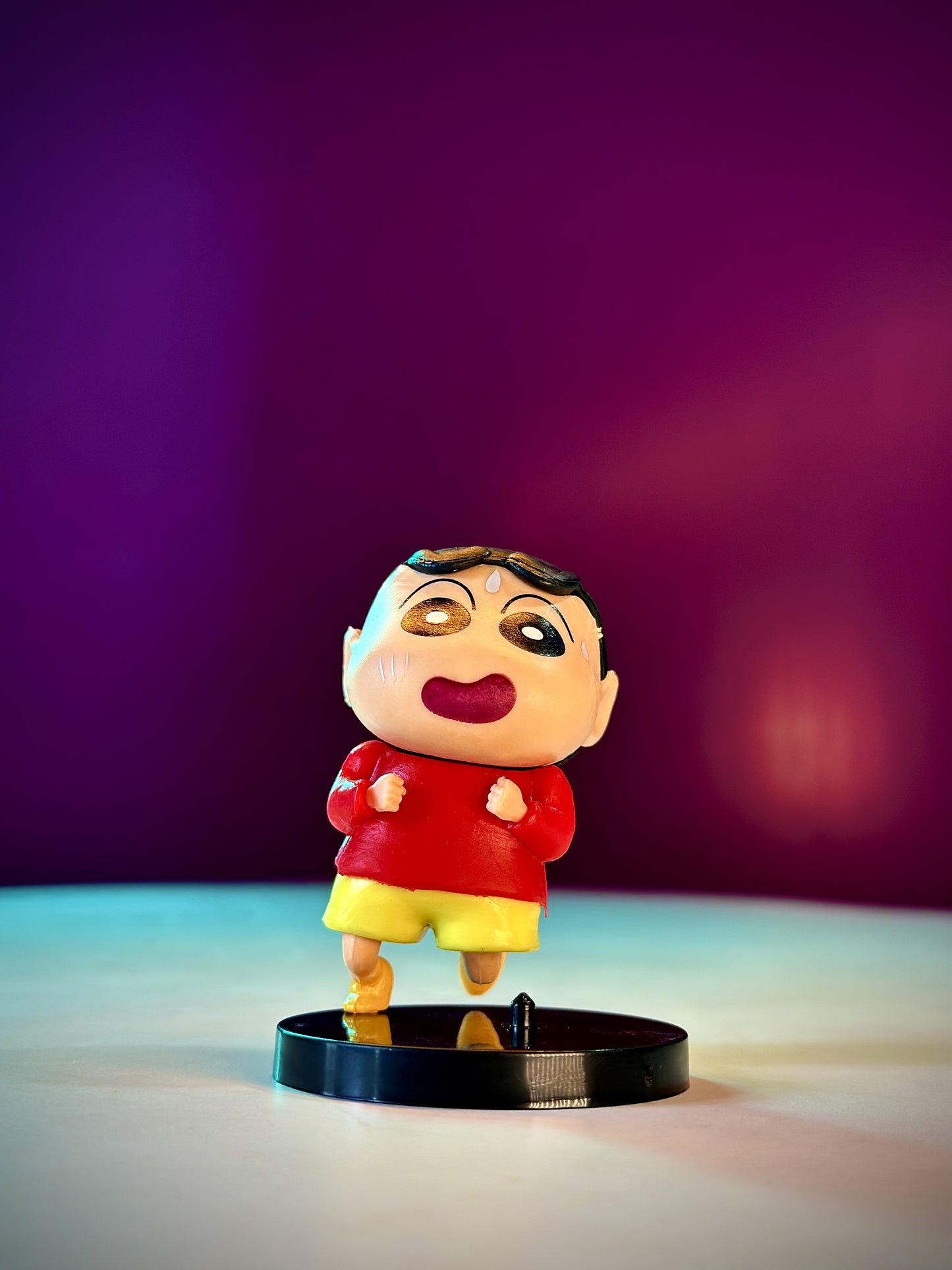 Shinchan Running Pose Figure